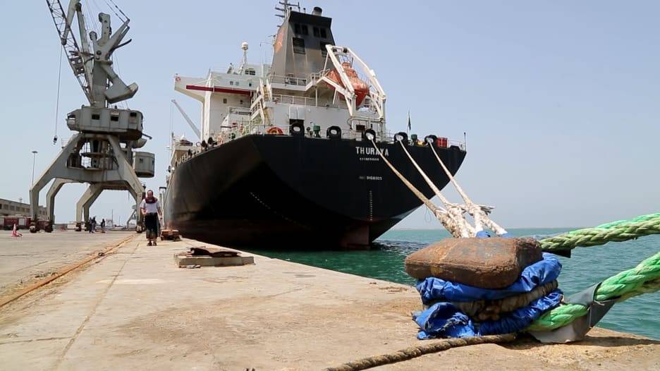 صنعاء تؤكد احتجازها سفينة نقل عسكرية إماراتية قبالة ميناء الحديدة