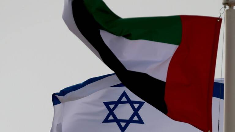 نفتالي بينيت سيتوجه اليوم إلى الإمارات ليجتمع مع ولي عهد أبو ظبي