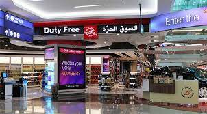 إسرائيليون ينهبون السوق الحرة في دبي..