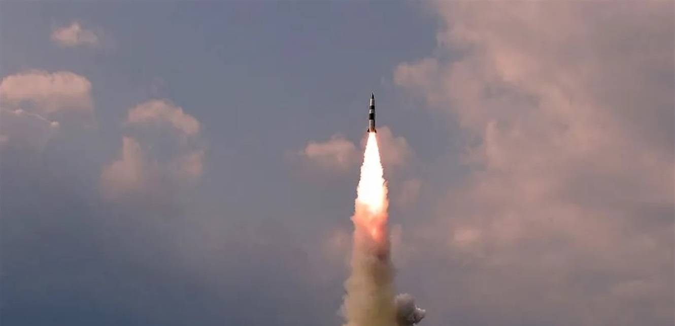 أول تجربة في 2022.. كوريا الشمالية تطلق صاروخا نحو البحر