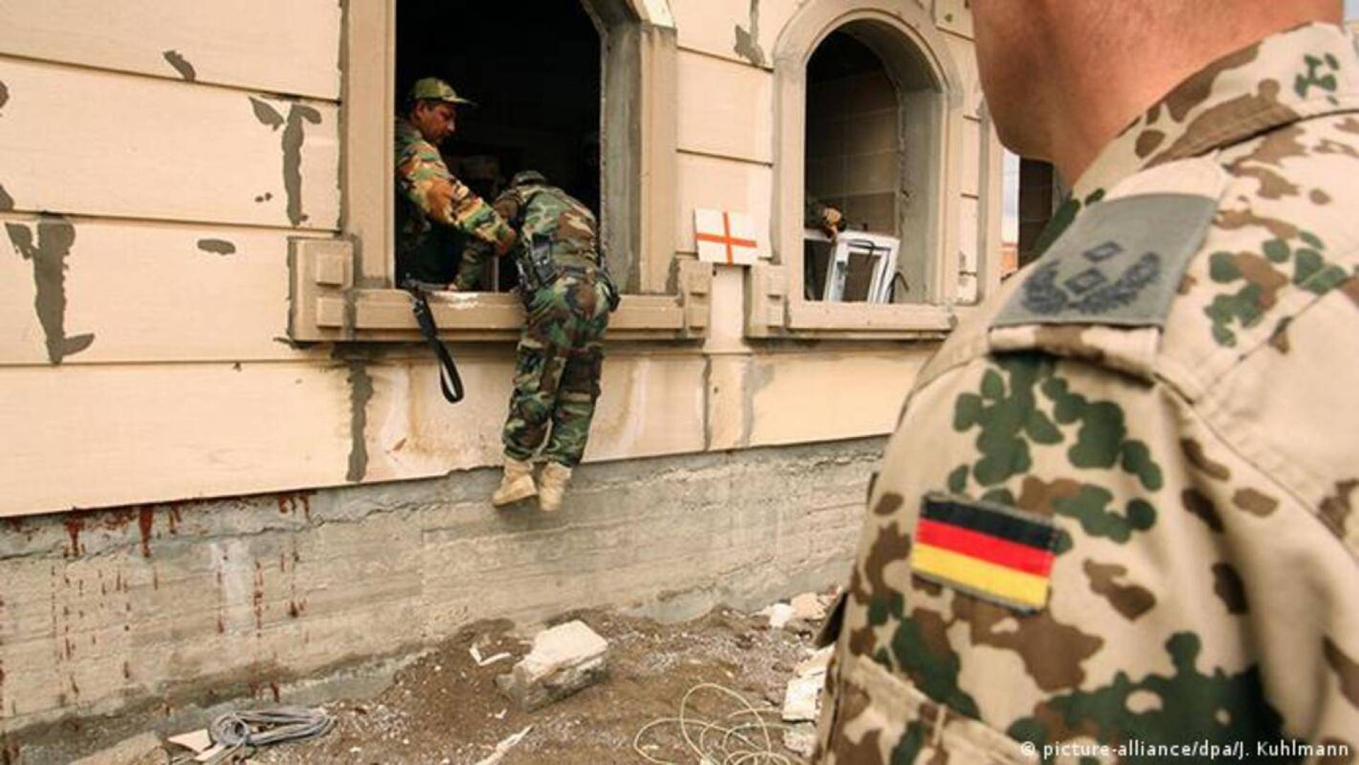 ألمانيا تمدد مهمة قواتها في العراق