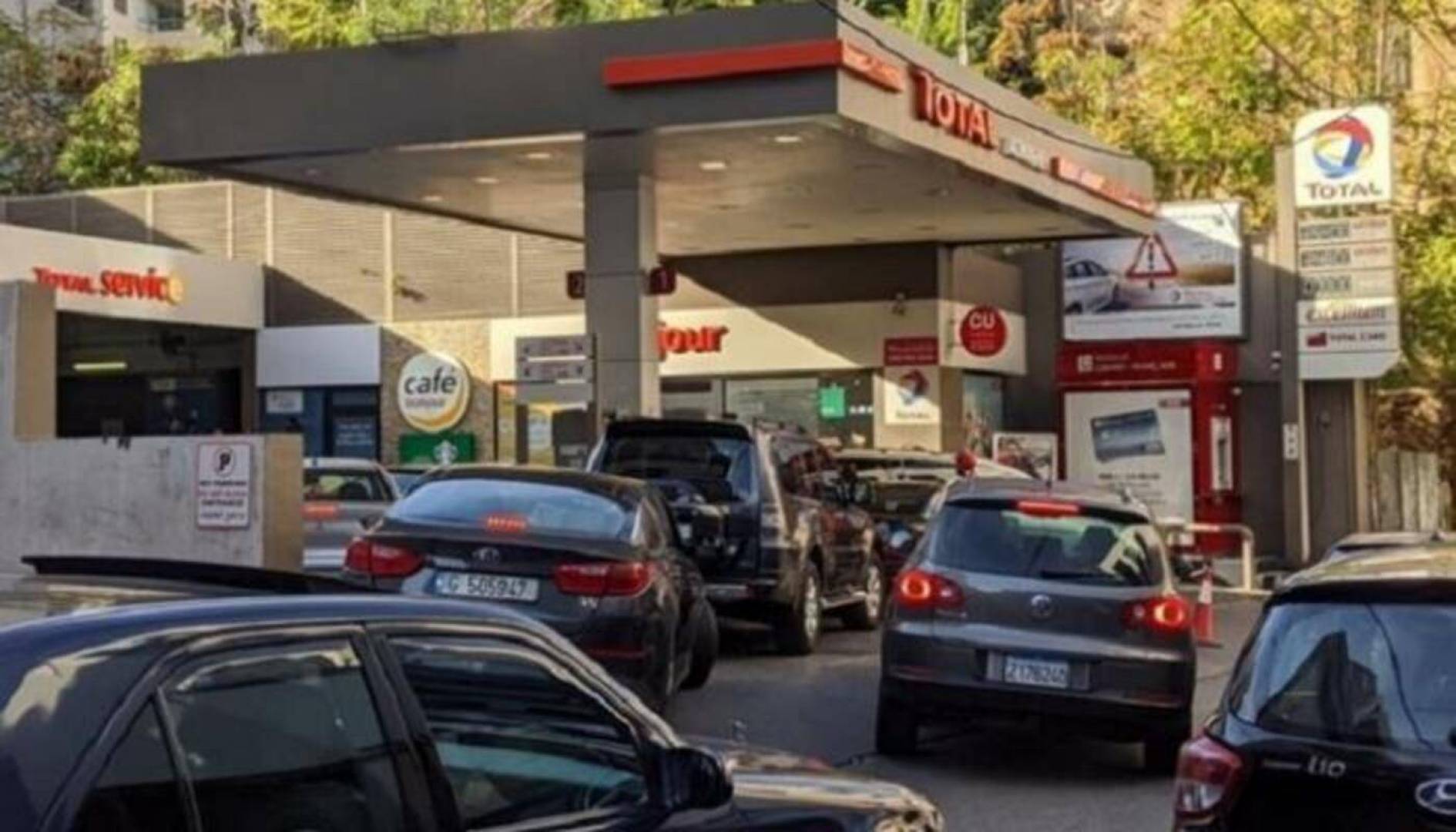 الجيش العراقي ينتشر في محطات الوقود ..والسبب