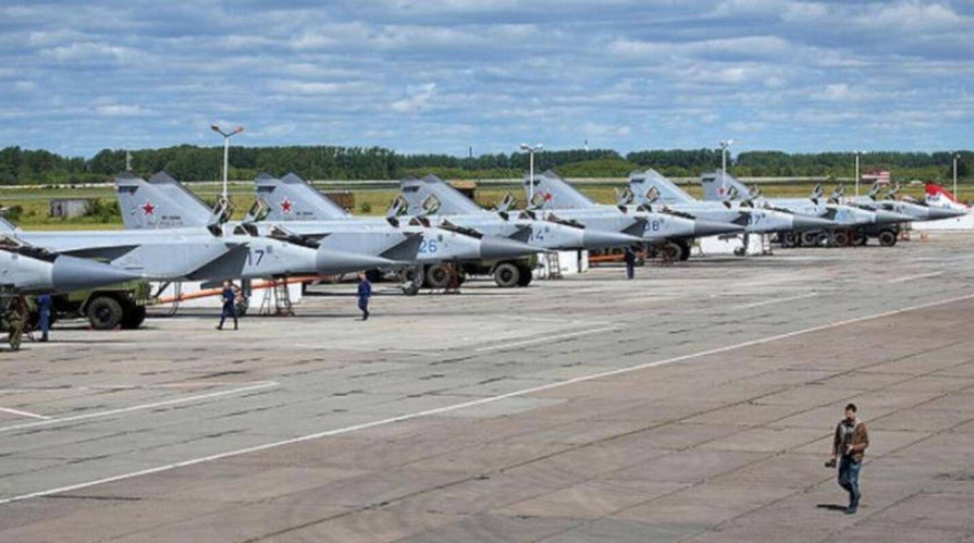 Russian base. 764 Истребительный авиационный полк Сокол Пермь. Миг 31 Сокол Пермь. Авиабаза Сокол Пермь. Военный аэродром Сокол Пермь.