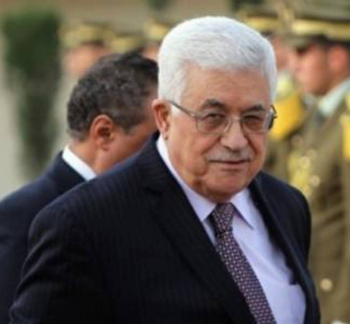 هكذا يمهد محمود عباس الطريق لخليفته في السلطة ...