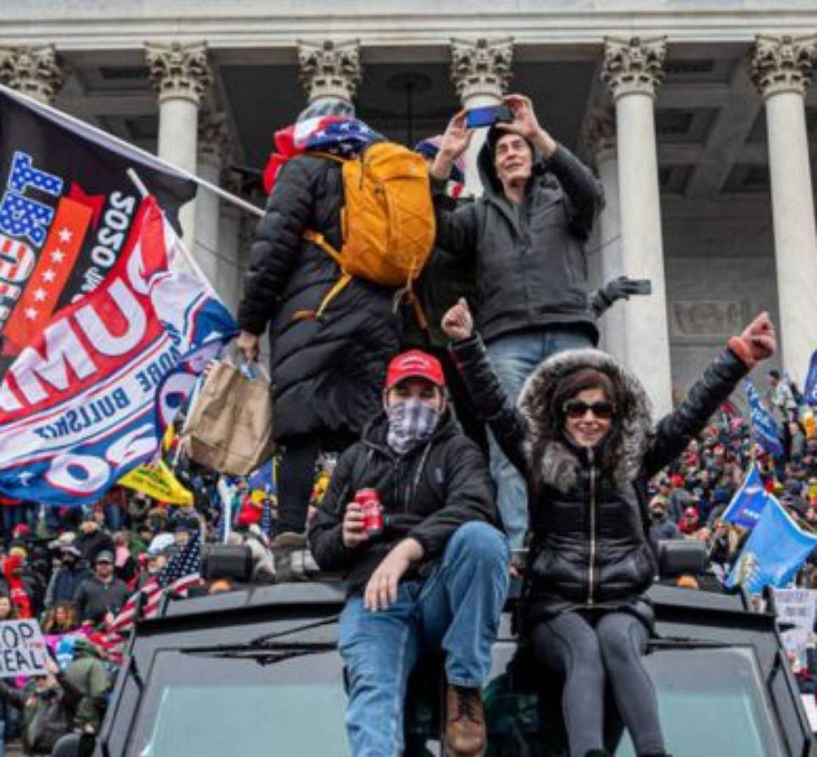 الكشف عن وثائق جديدة مزَّقها ترامب تخص واقعة اقتحام الكابيتول