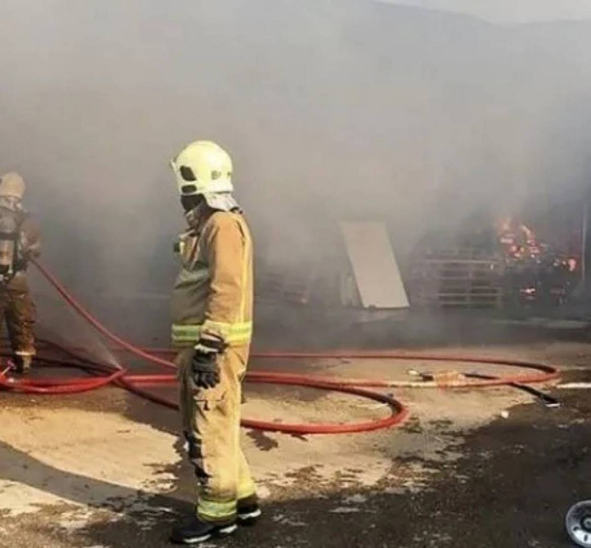 حريق مجهول يستهدف موقعاً للحرس الثوري الإيراني