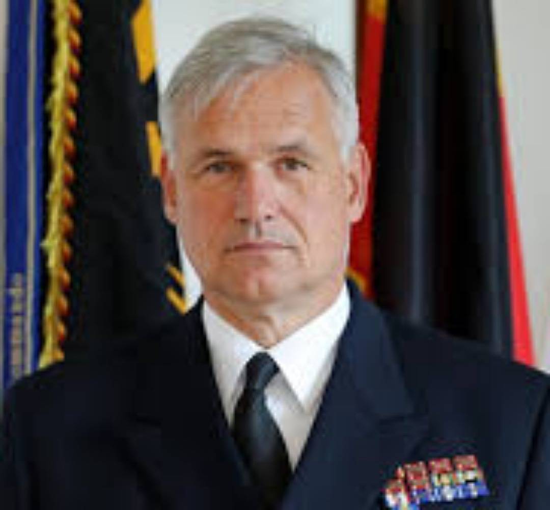 قائد البحرية الألمانية يقدم استقالته...والسبب بوتين