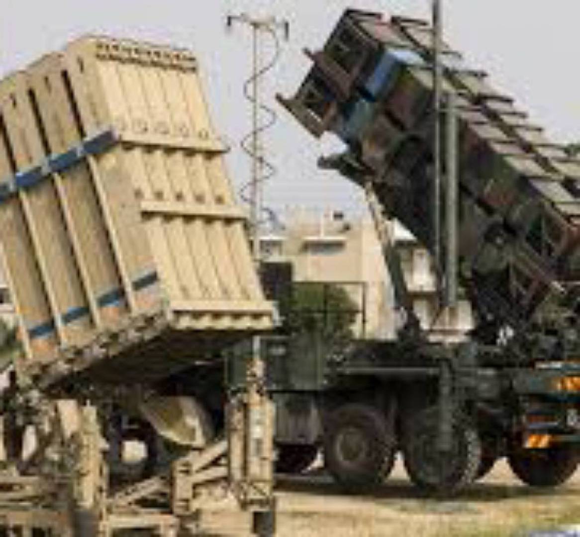 طبول الحرب تقرع في أوكرانيا...واسرائيل ترجئ نقل القبة الحديدية إلى كييف..والسبب