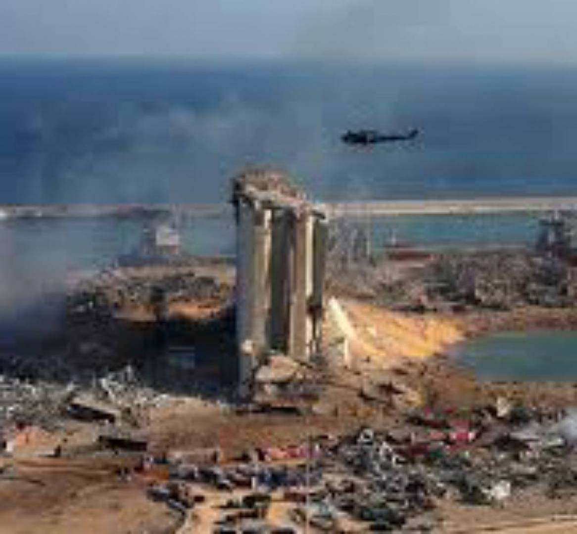 باريس تتسلم مرفأ بيروت