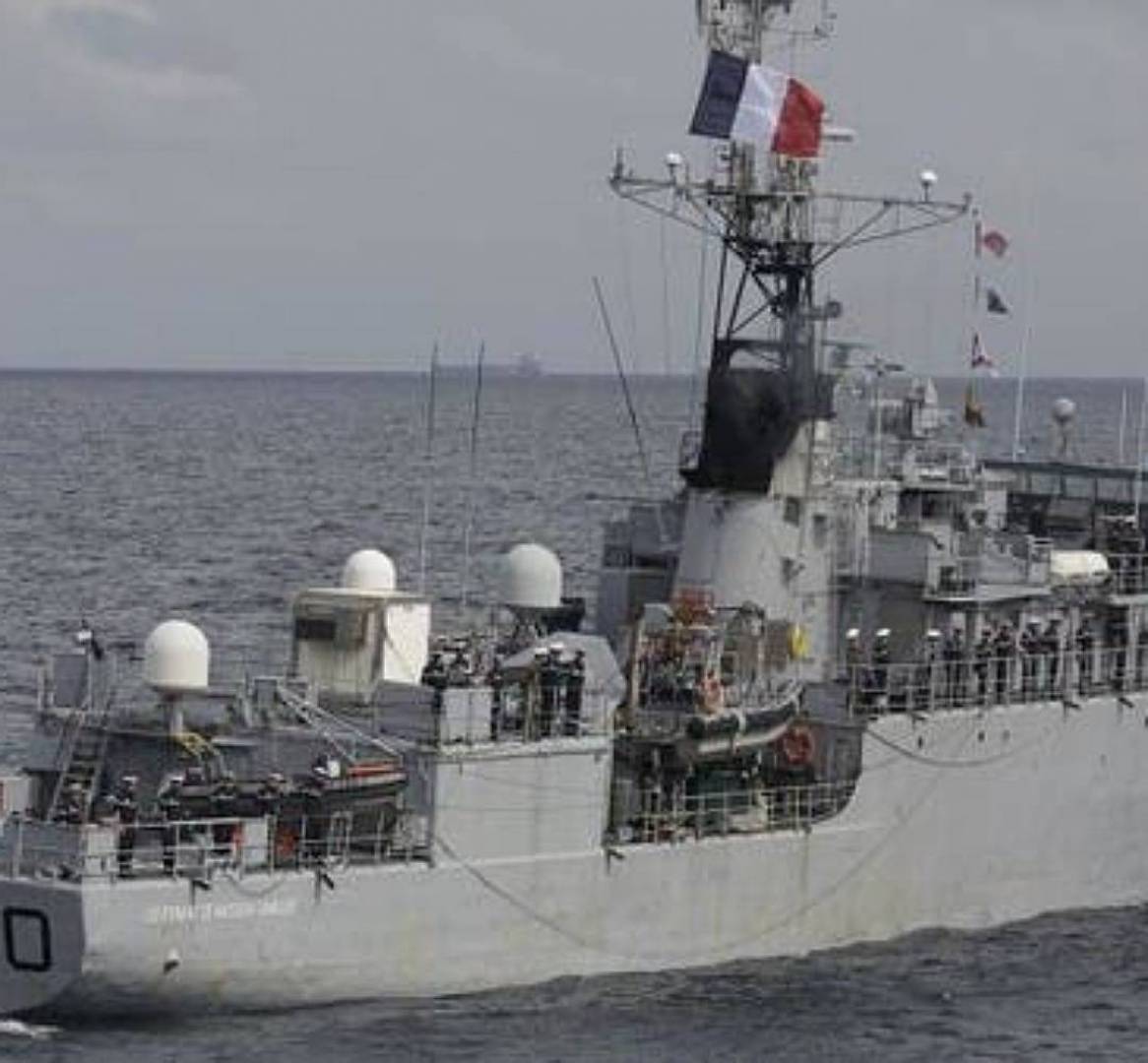 فرنسا تعترض سفينة روسية في بحر المانش