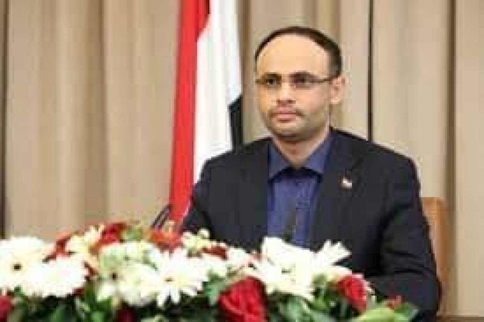 الرد آت على من يمارس القتل والحصار، ومشاورات الرياض محاولة لجمع شتات المرتزقة.