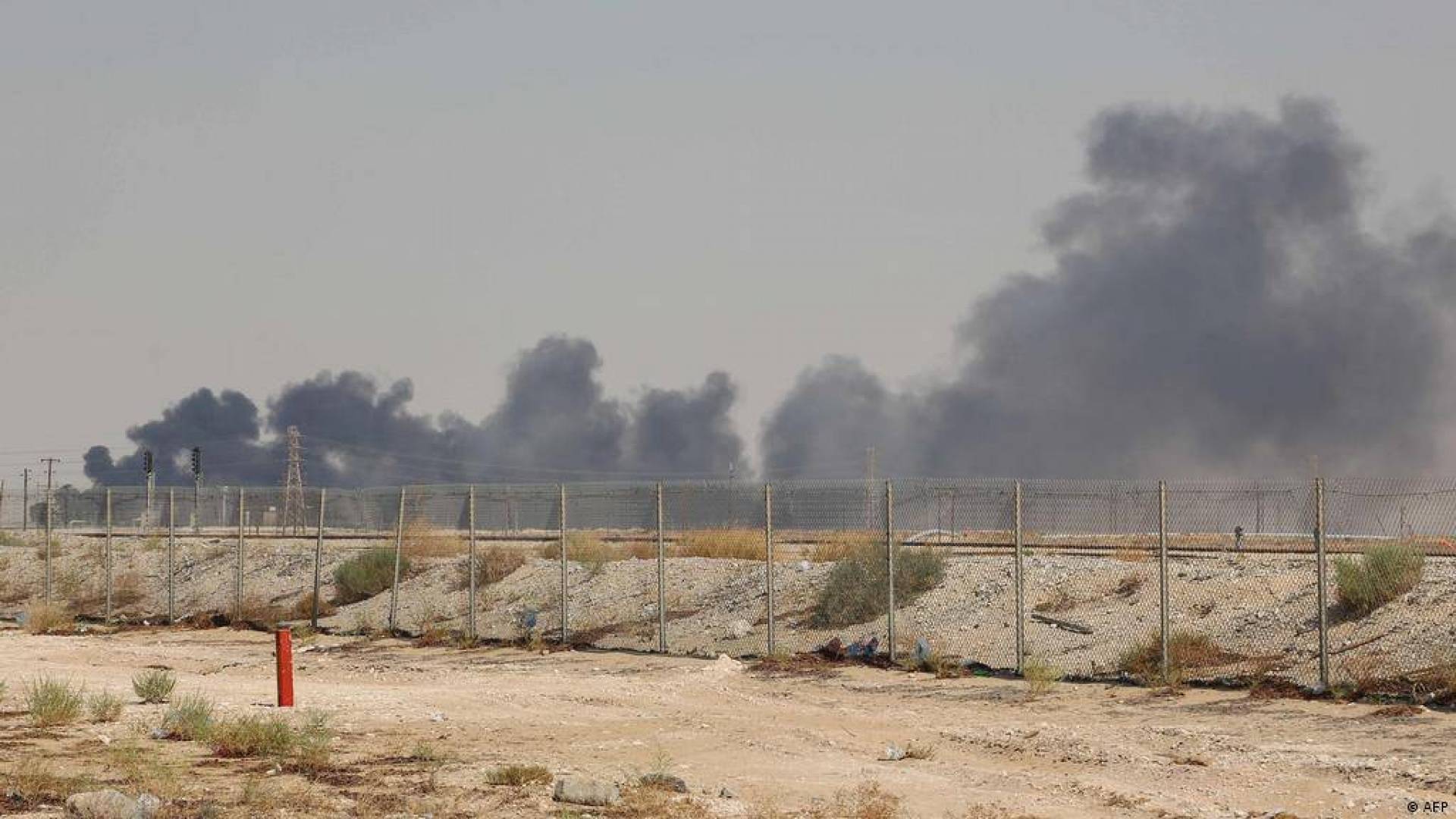 في ردهم على الإعتداءات عليهم.. اليمنيون يستهدفون عدة أهداف و من بينها منشأة لأرامكو في جازان ومحطة للغاز في منطقة خميس مشيط..