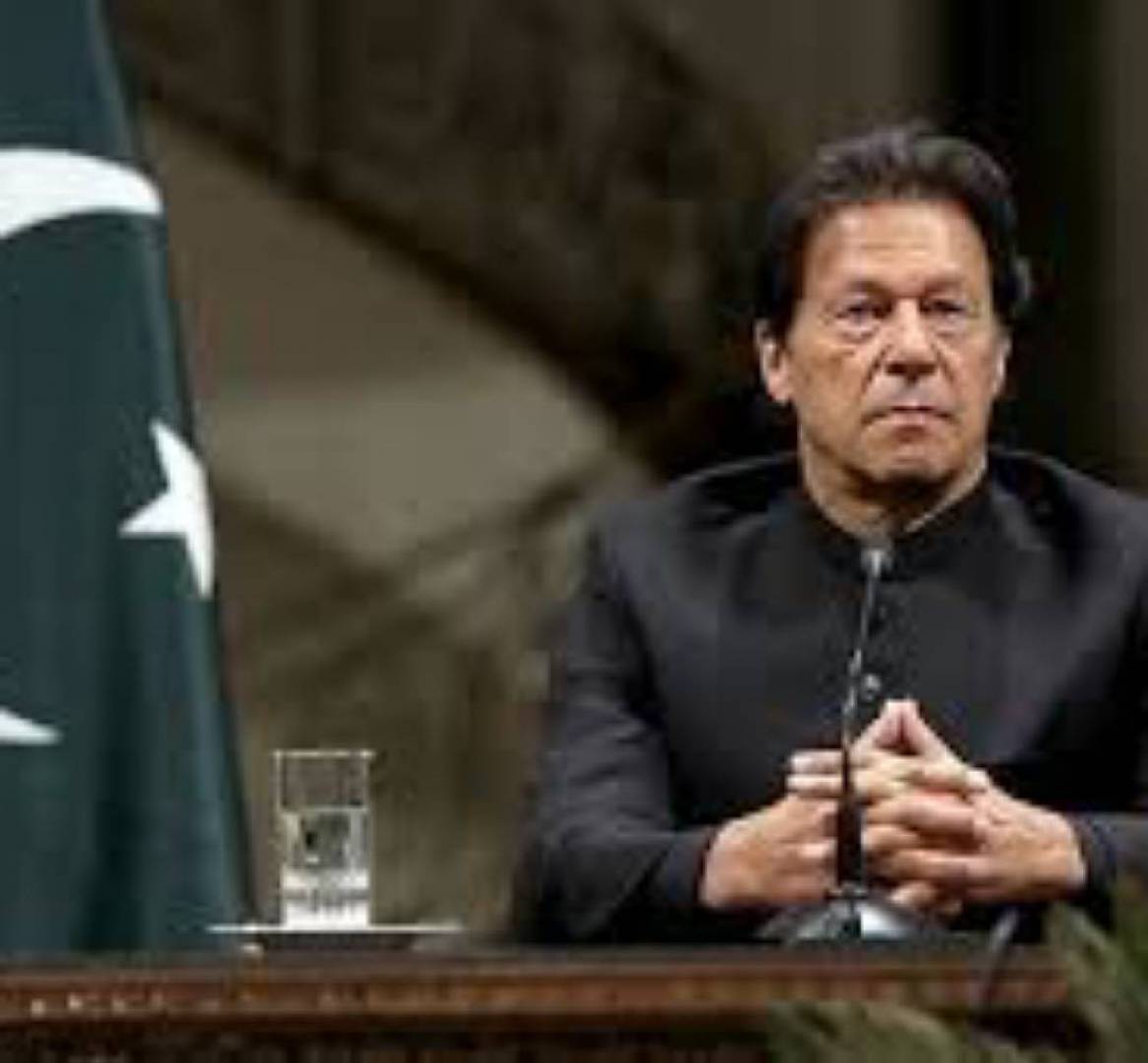 برلمان باكستان يحجب الثقة عن خان.. ورئيسه يستقيل: لا يمكنني المشاركة في المؤامرة