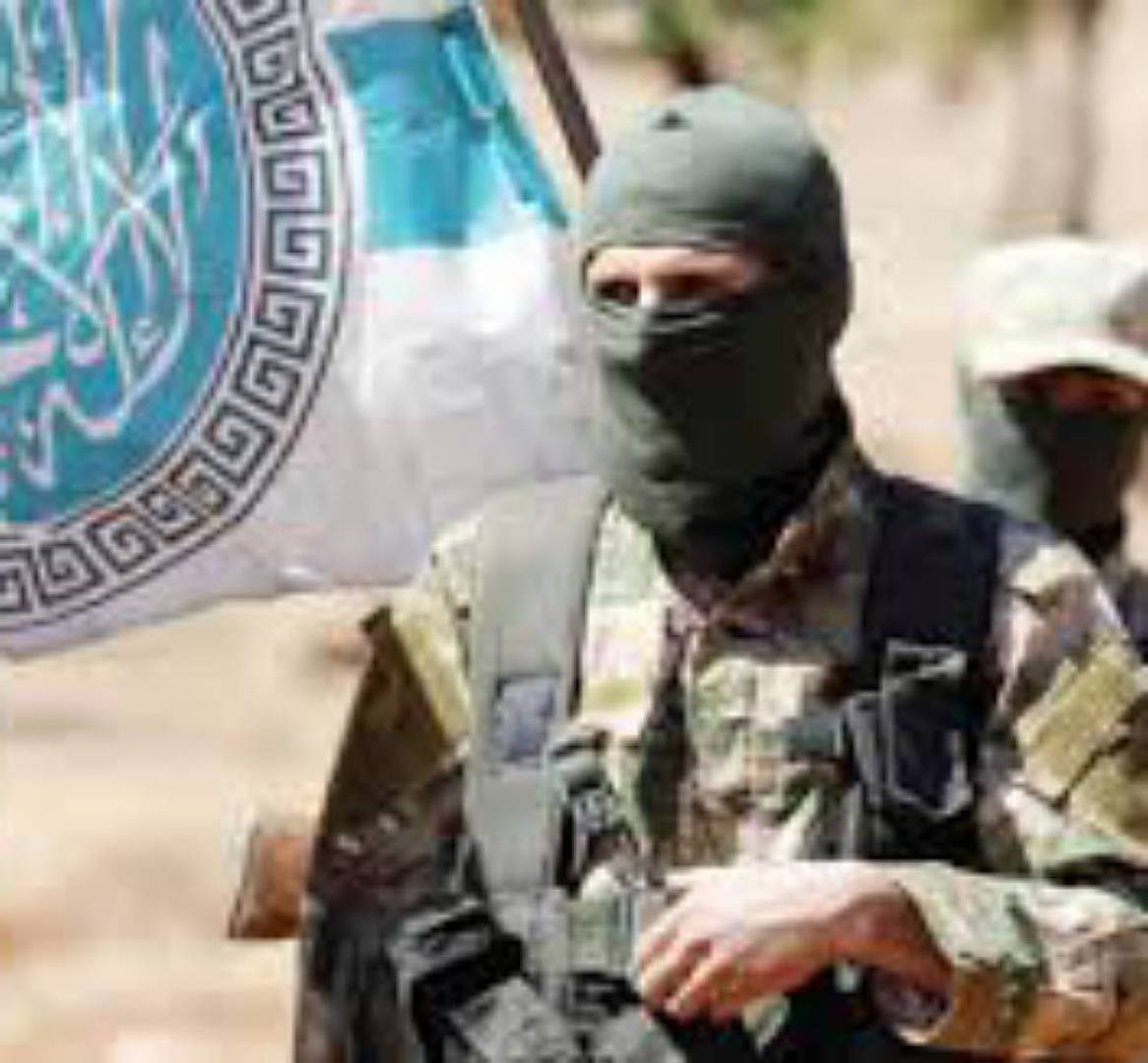 خنادق إرهابية في الشمال السوري لفصل حلب عن إدلب