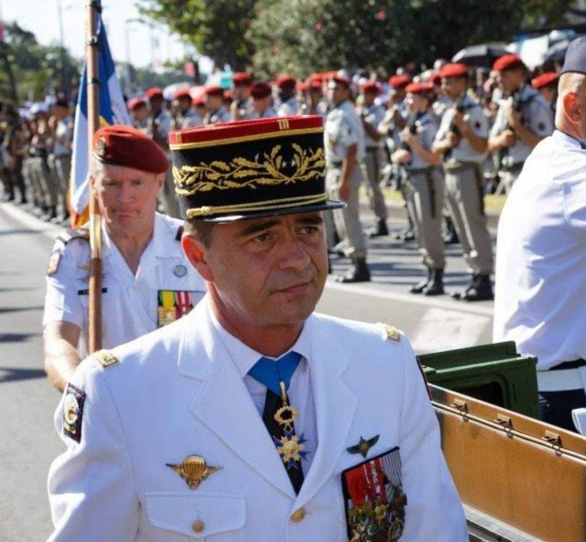 حرب اوكرانيا تطيح بمدير الاستخبارات العسكرية الفرنسية