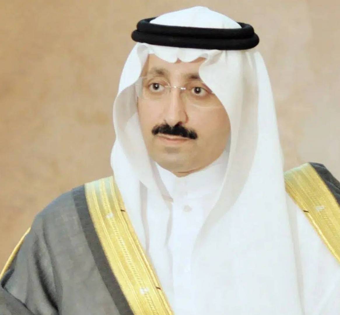أعفاه الملك سلمان من منصبه بعد 25 عاما...من هو الأمير بدر بن محمد؟