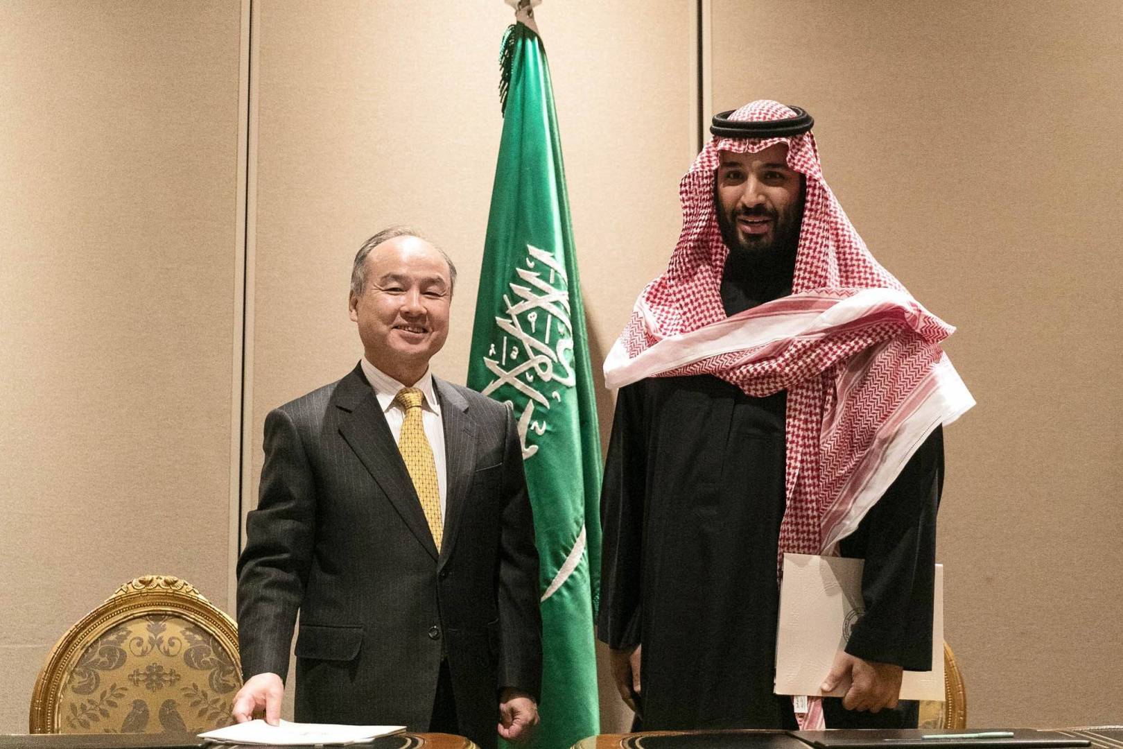 سوفت بنك اليابانية تسجل أكبر خسارة في تاريخها...ماذا عن محمد بن سلمان