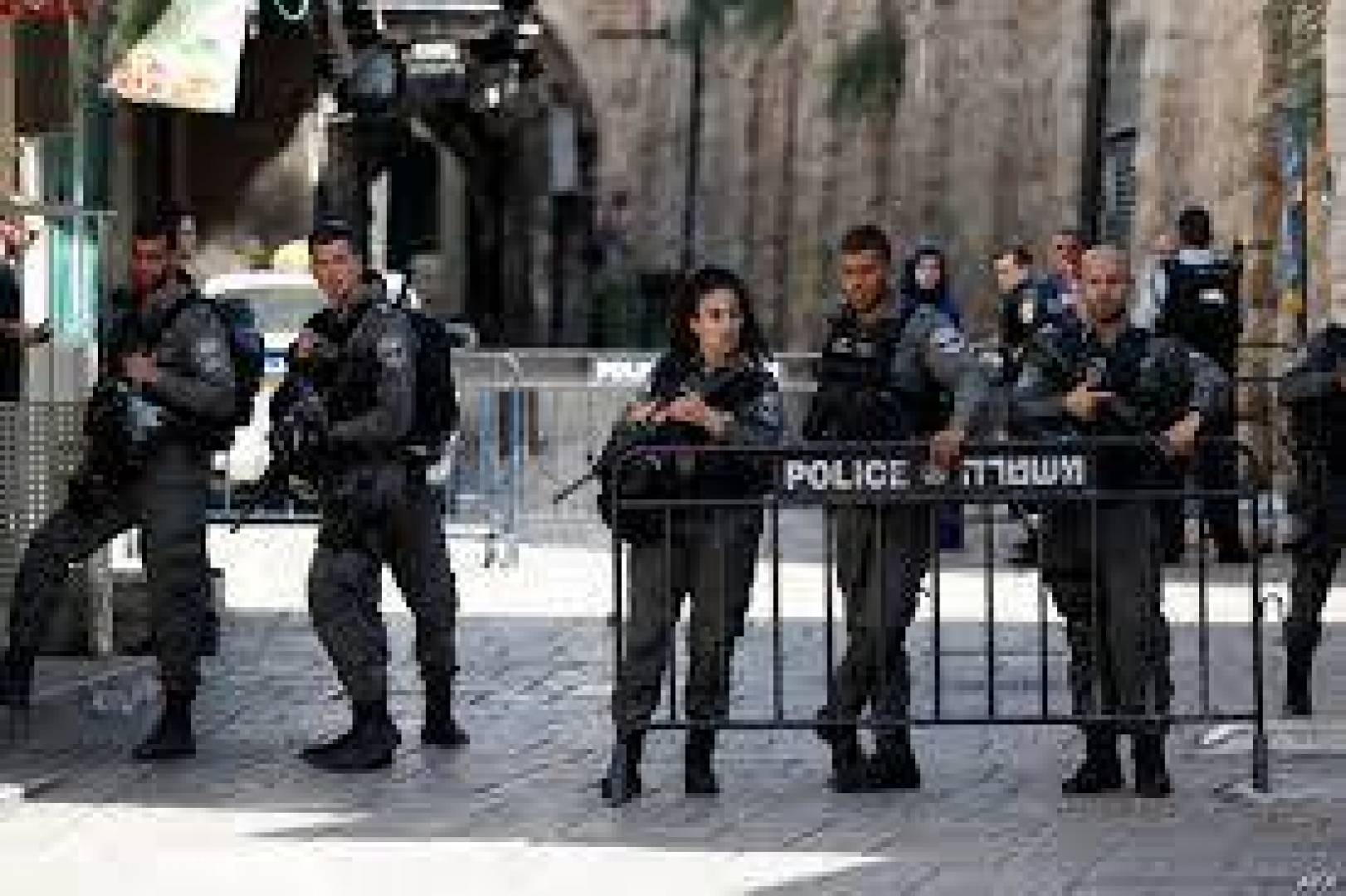 الآلاف من شرطة الاحتلال يستعدون لتأمين “مسيرة الأعلام” في القدس و طلبات بالتصديق على تنظيم مسيرات استفزازية مماثلة في الداخل الفلسطيني المحتل.