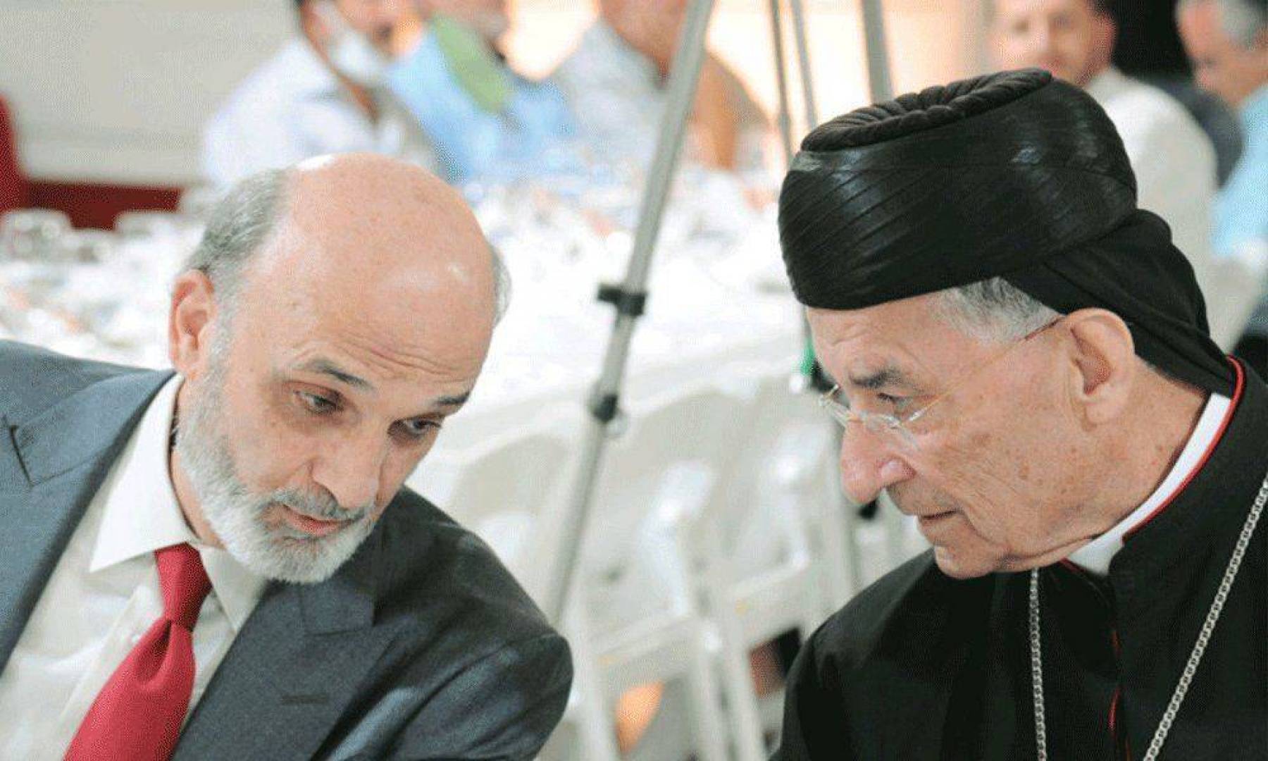 المستشار السياسي للبطريرك الراعي والمسؤول الكتائبي السابق, سجعان قزي, يصرح بأن لبنان أمام الحياد أو التقسيم