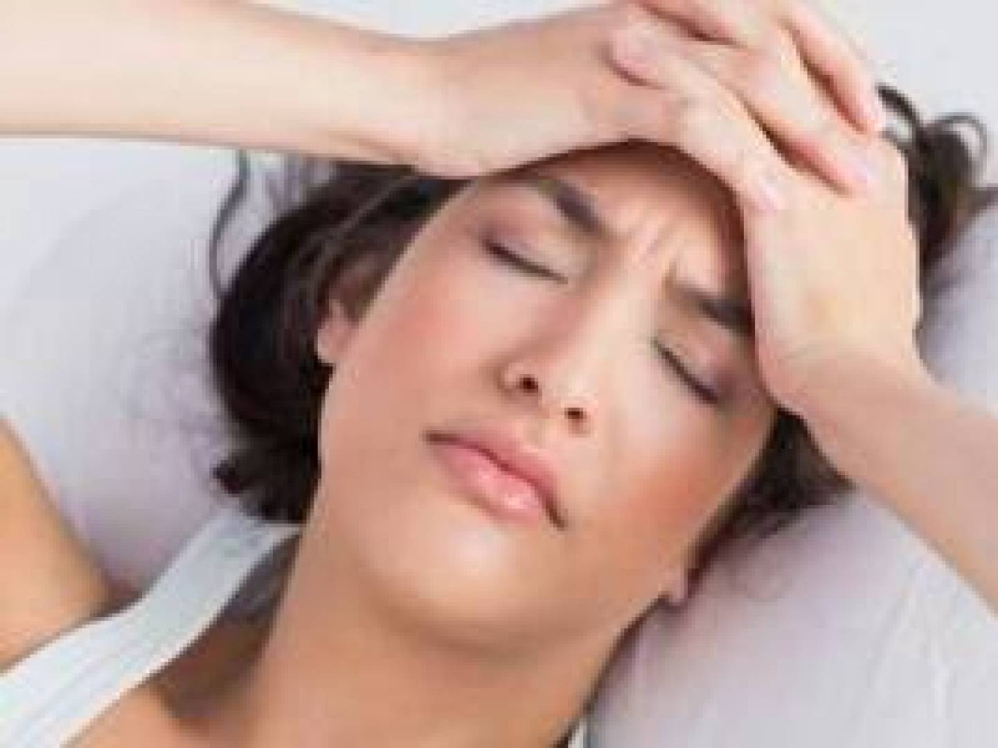 أعراض تدل على إصابتك بالحمى عند عدم توفر مقياس حرارة