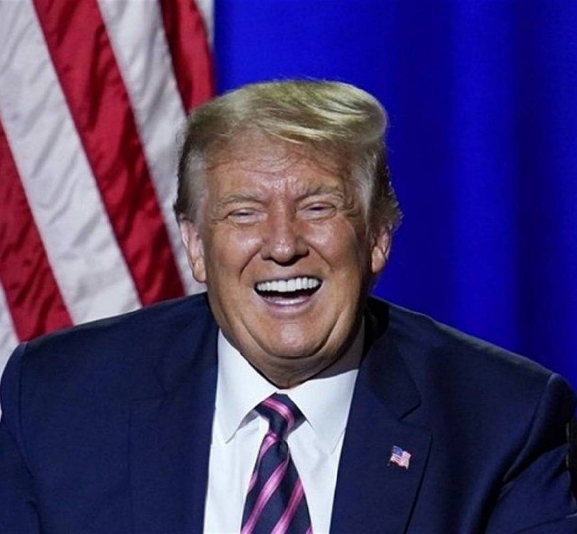 هكذا سخر ترامب من سقوط بايدن عن الدراجة