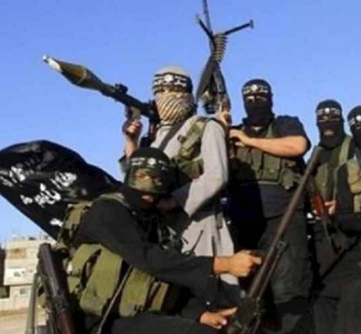 مسرحية امريكا بمحاربة الإرهاب تتواصل...أعلنت مقتل أحد قيادات داعش في سوريا