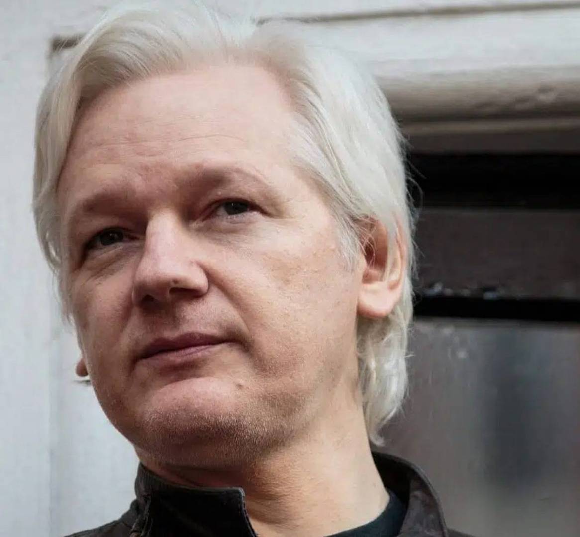 بريطانيا تقرر تسليم أسانج للولايات المتحدة