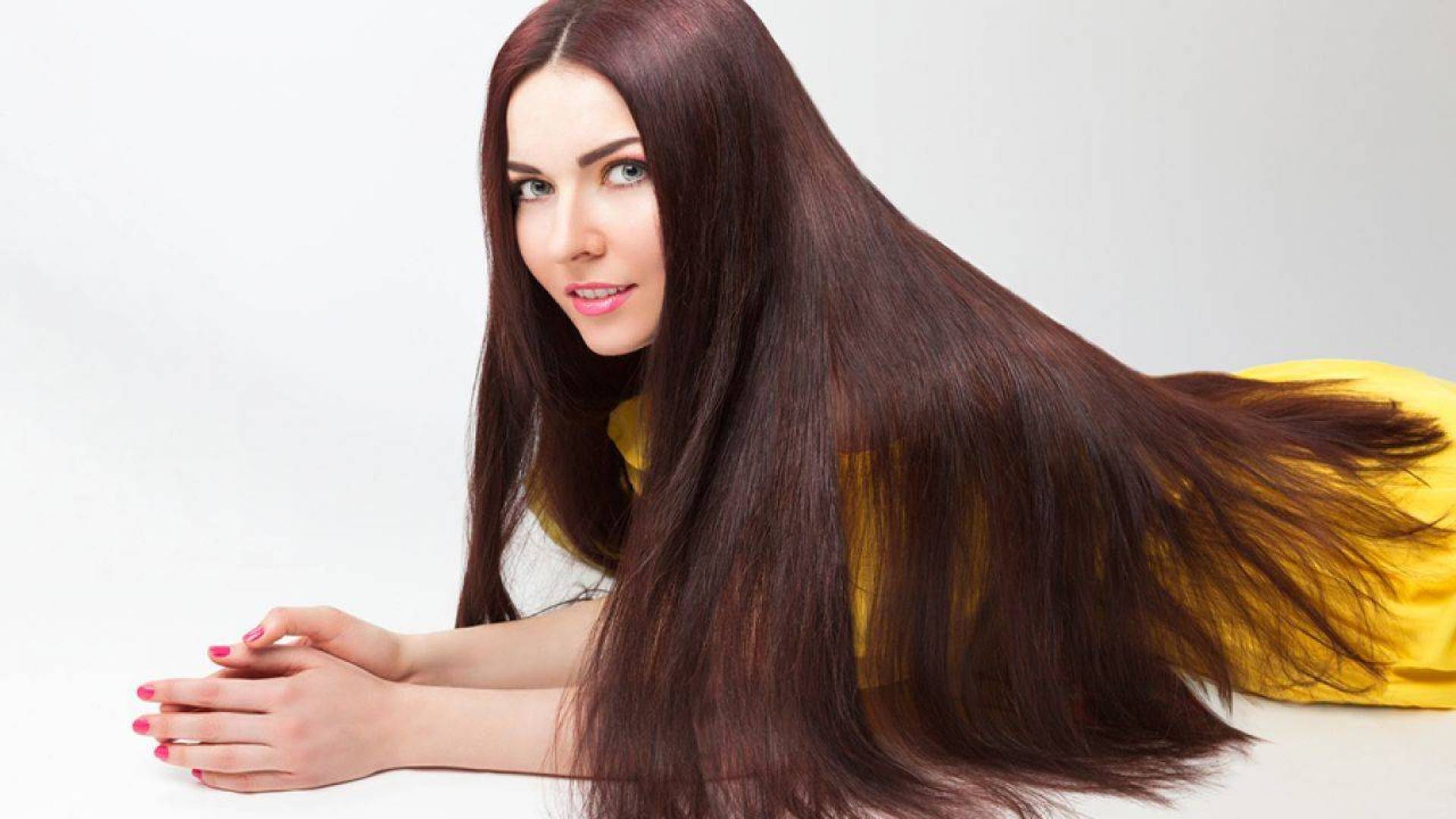 تعرف على الأطعمة التي يجب تناولها للحصول على شعر أكثر كثافة وقوة