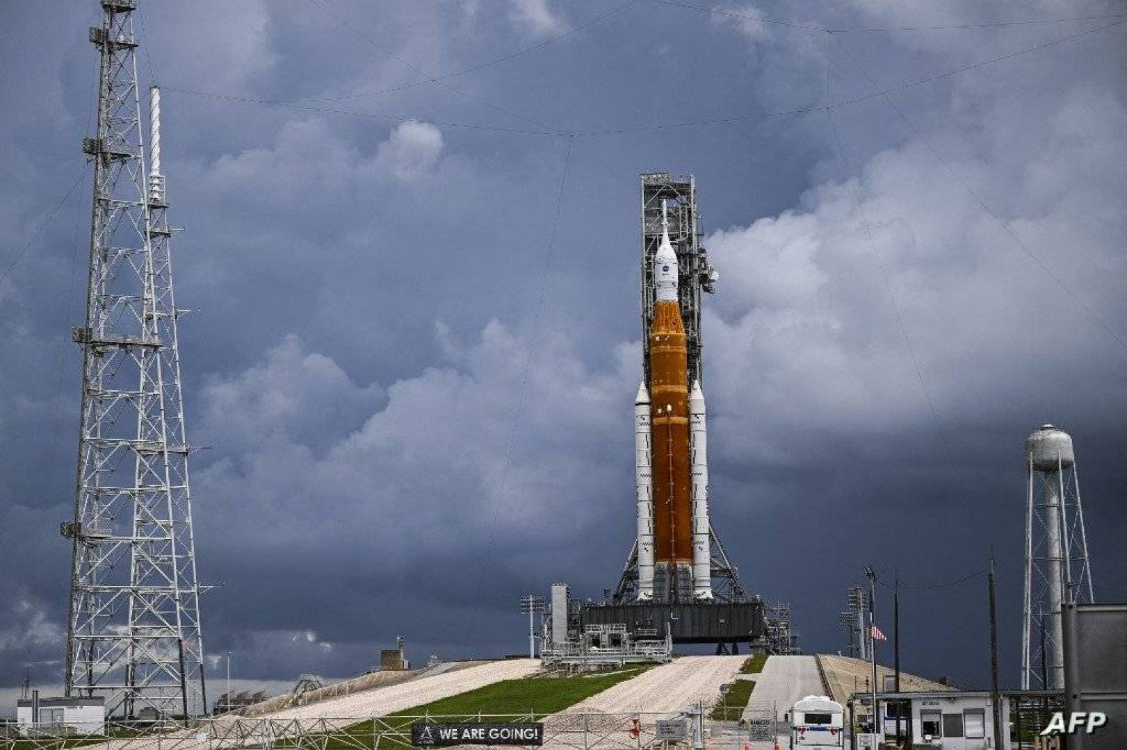 ناسا تلغي إطلاق الصاروخ العملاق إلى القمر اليوم .. اعرف السبب