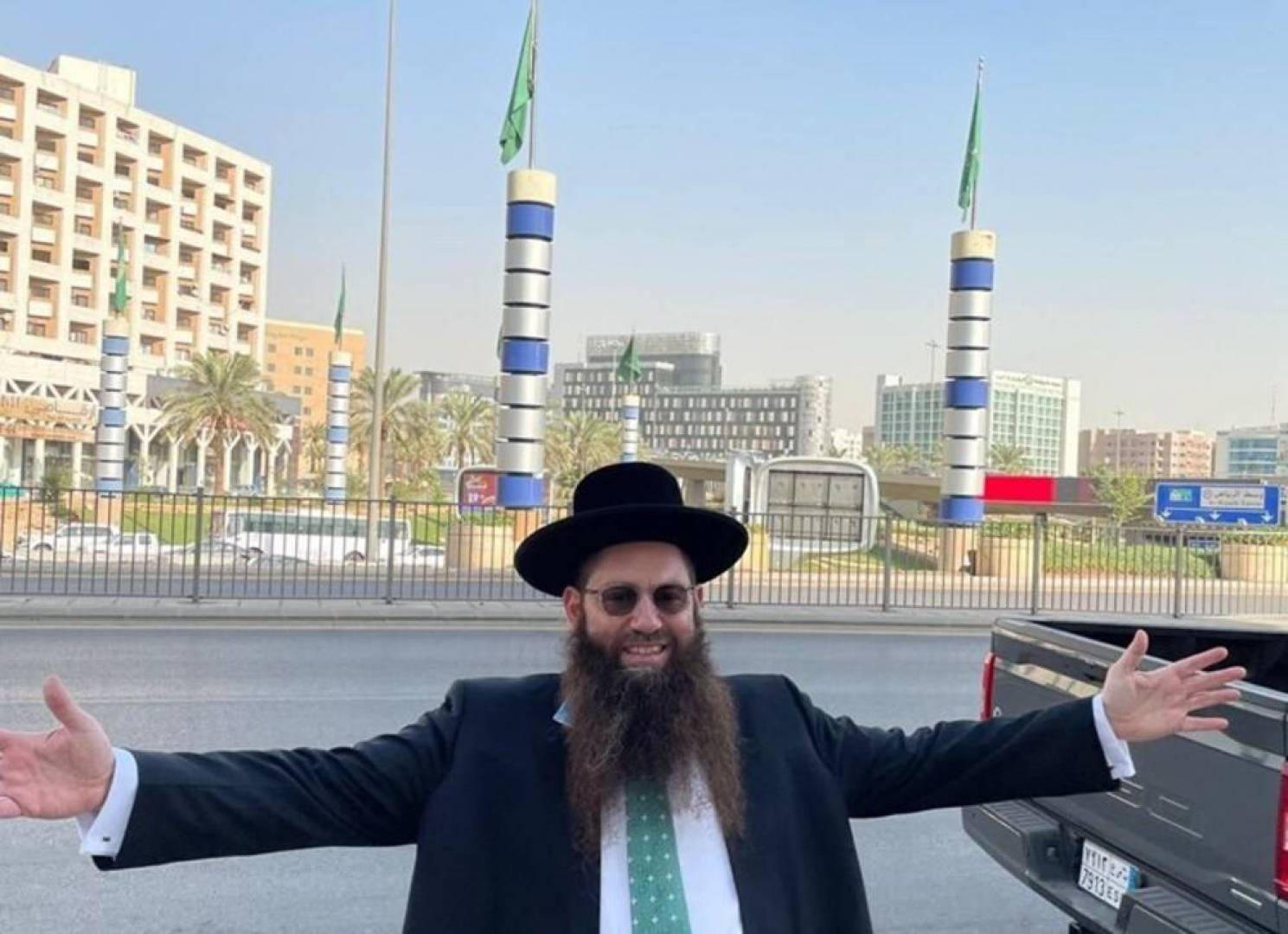السعودية ترحب باليهود ....حاخام يهودي ينفي ما جاء في صحيفة أمريكية