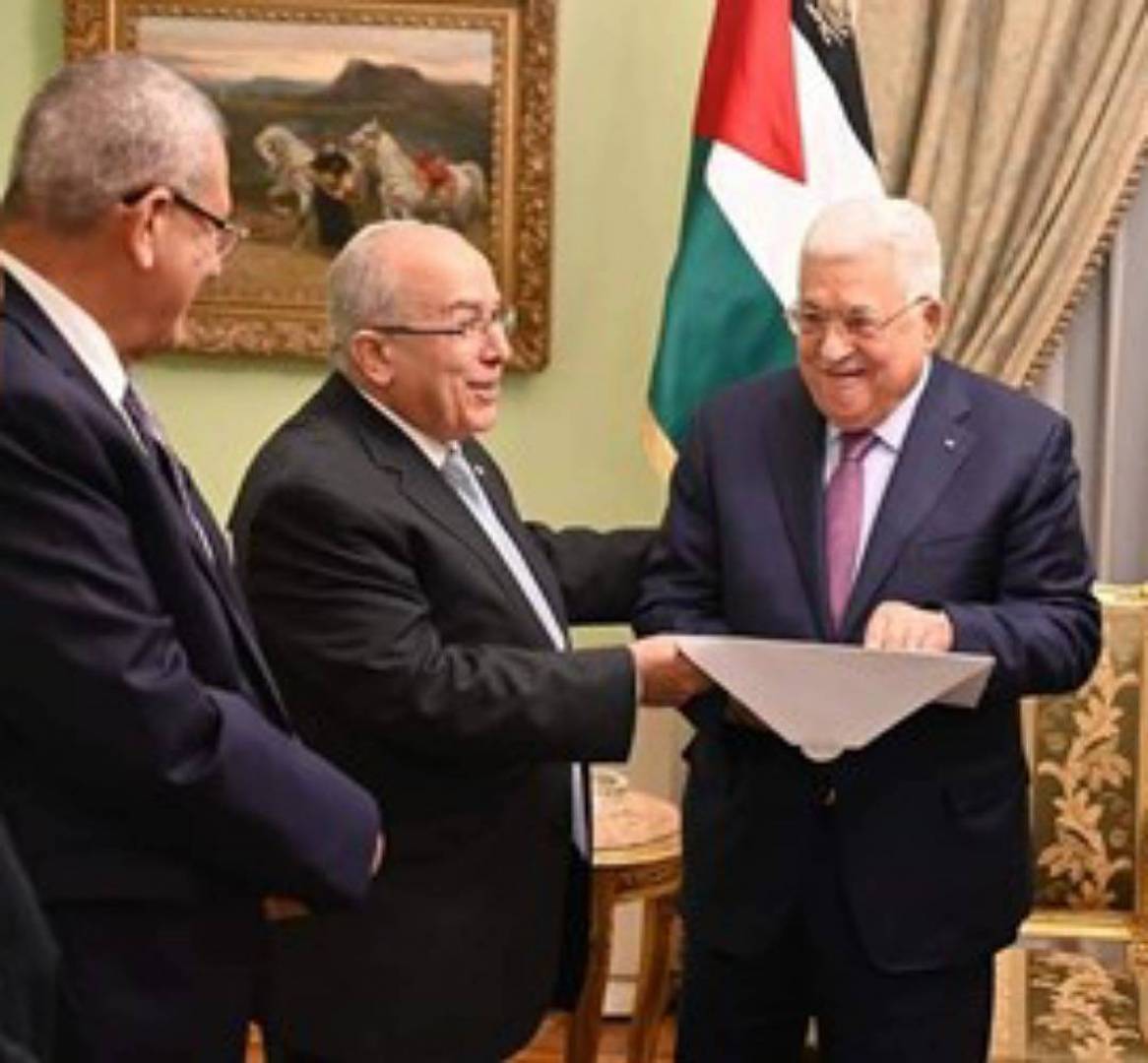 الجزائر توجه أول دعوة رسمية للمشاركة بالقمة العربية...