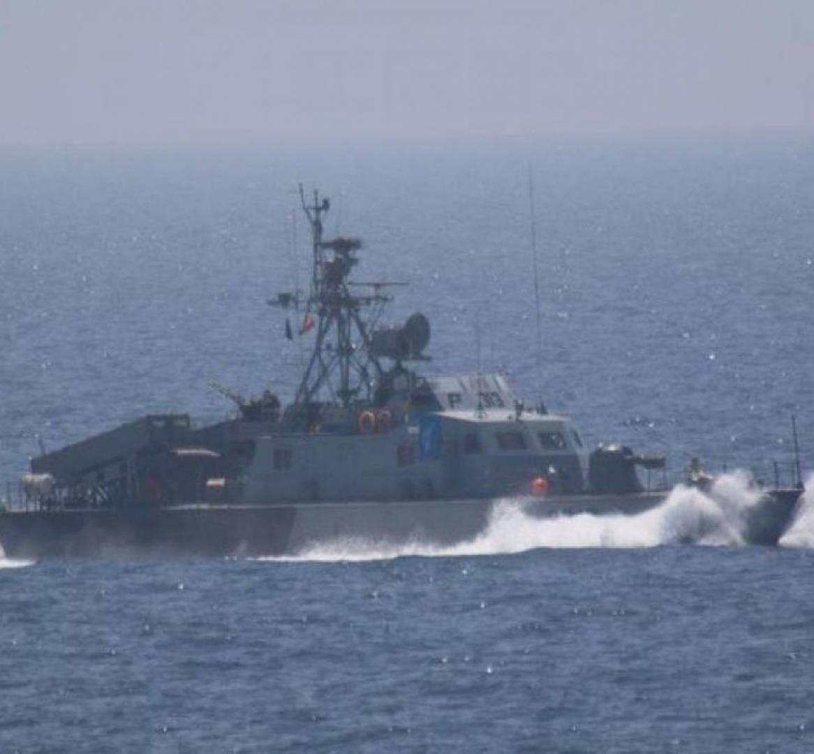 تفاصيل إيقاف الحرس الثوري سفينة أمريكية في الخليج تفاصيل إيقاف الحرس الثوري سفينة أمريكية في الخليج