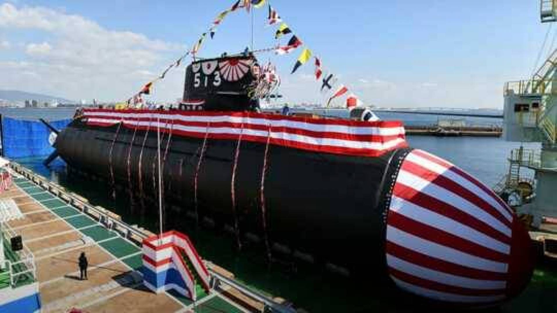 تعرف على مواصفات الغواصة اليابانية العسكرية الجديدة الحوت السريع 