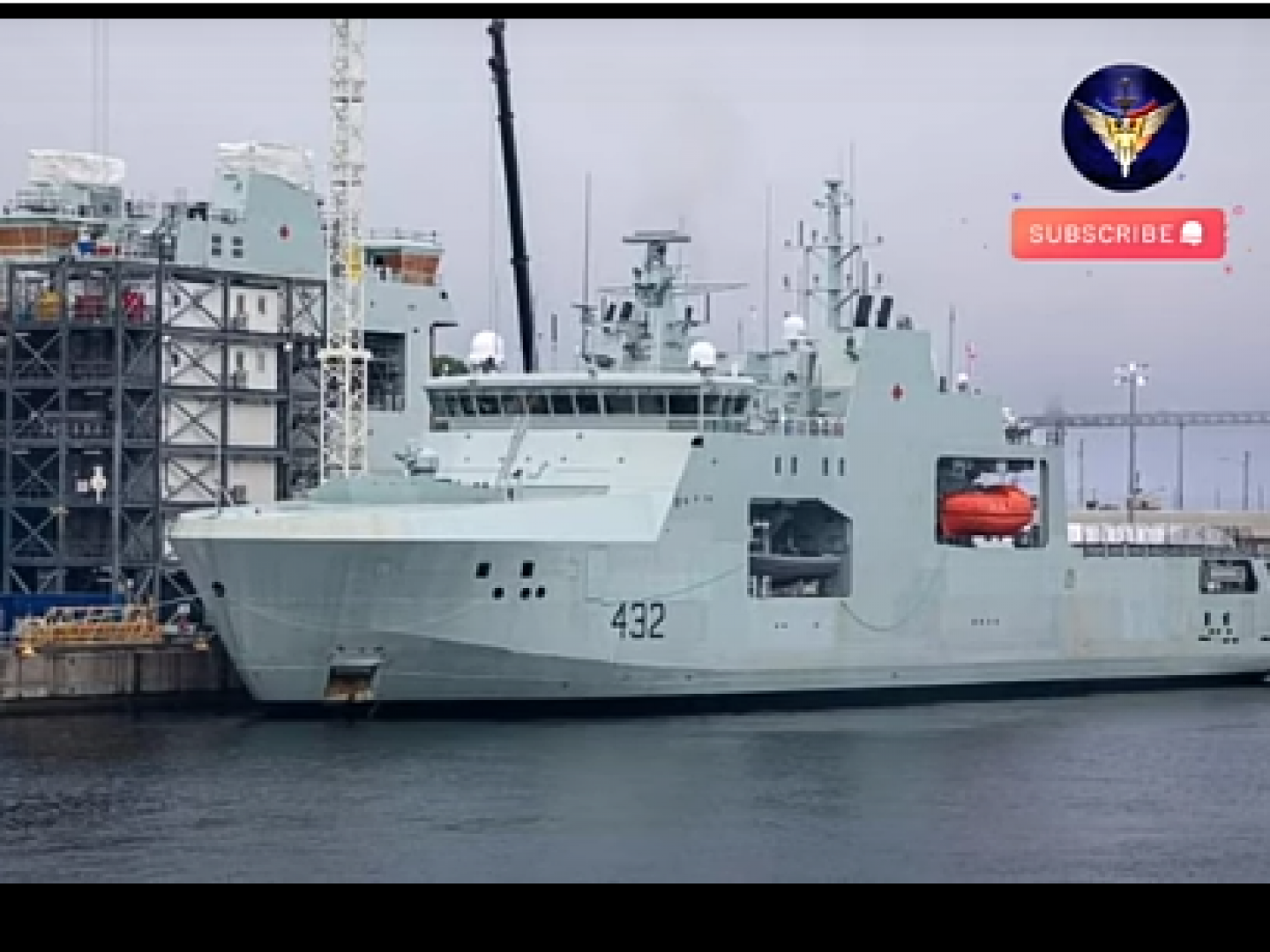 سلاح البحرية الكندي يتسلم ثالث كاسحة عسكرية للجليد من الجيل الجديد 