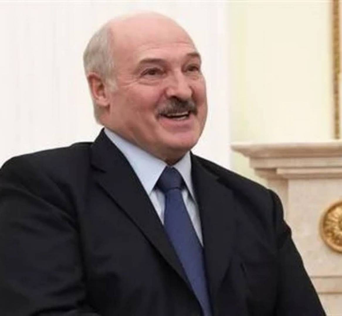 لن ندعكم تتجمدوا.. رئيس بيلاروس يهين الاتحاد الأوروبي بفيديو ساخر