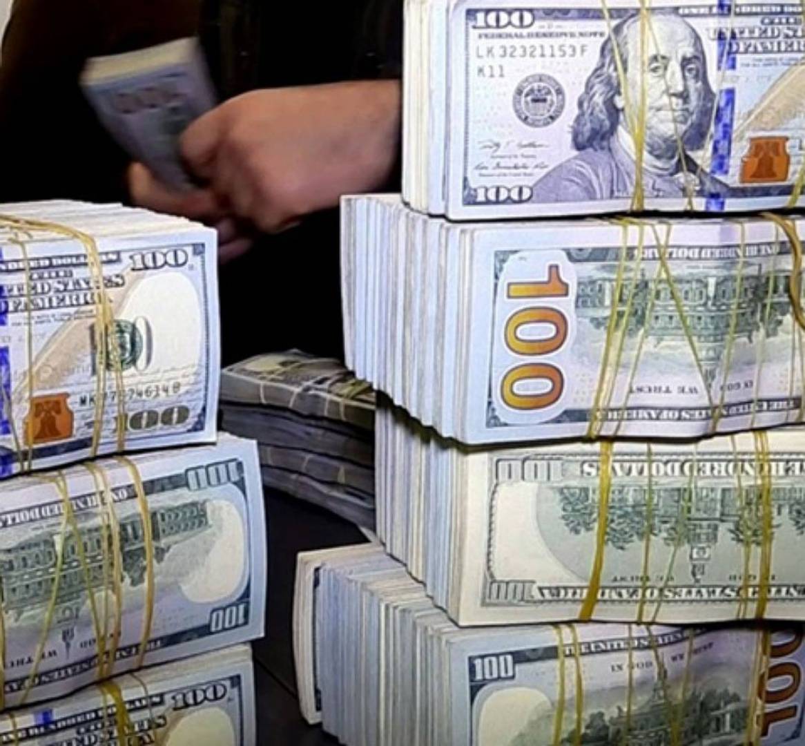 15 ألف ليرة لصرف الدولار الأمريكي في لبنان