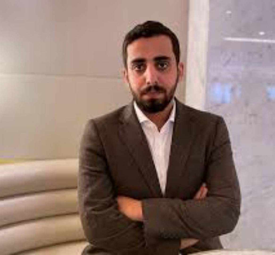 نجل الداعية السعودي المعتقل عوض القرني يكشف التهديدات التي تعرّض لها من الرياض