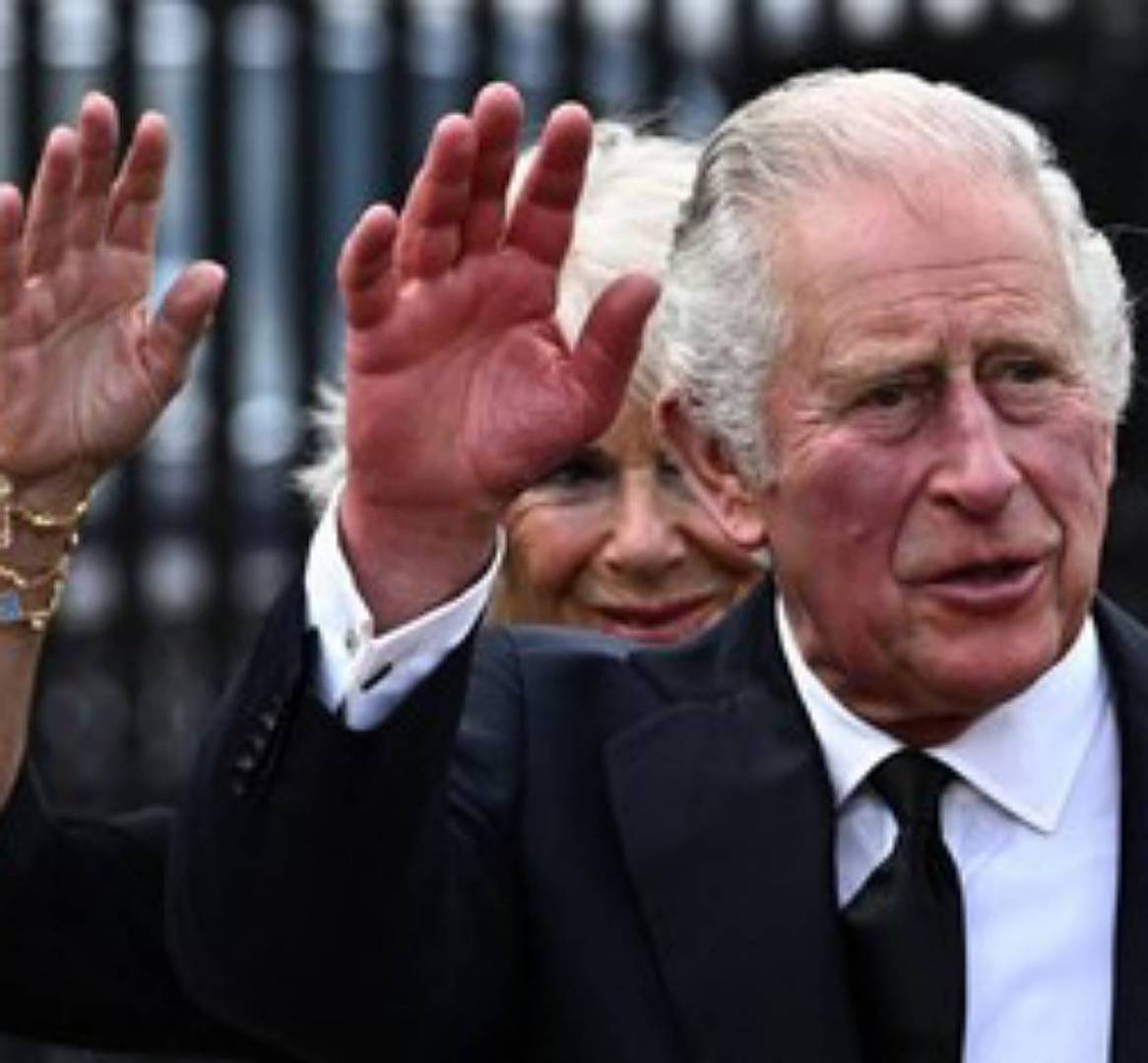 الملك تشارلز الثالث يطلق مجموعة تعهدات بعد اعتلائه عرش بريطانيا