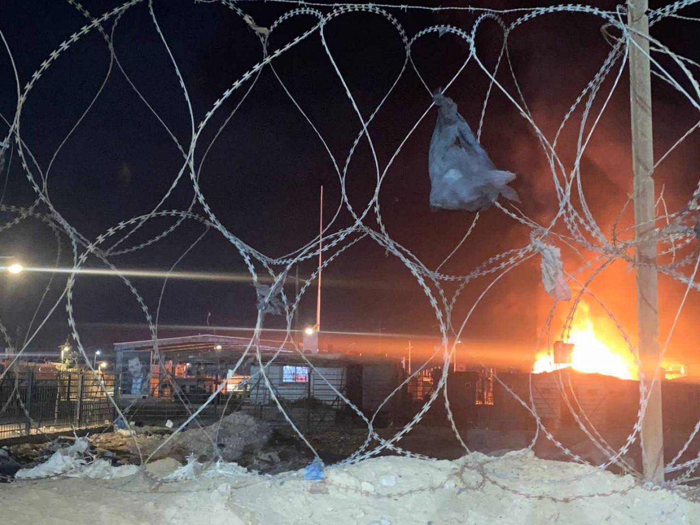 عدوان إسرائيلي يستهدف قافلة صهاريج في البوكمال السورية