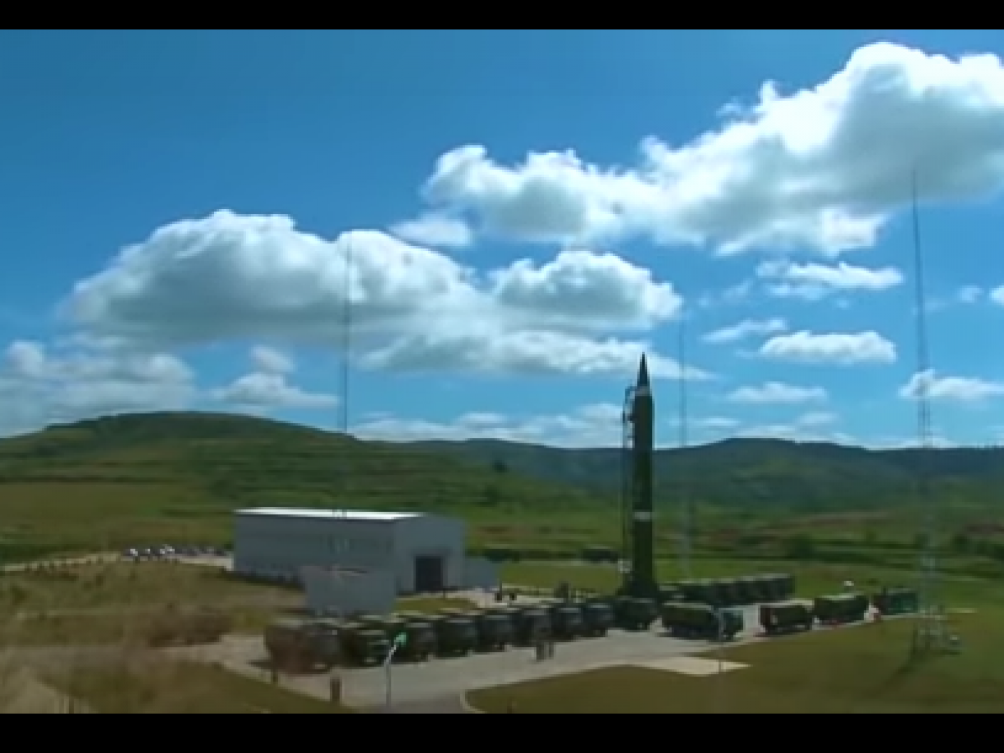 مواصفات صاروخ YJ-2 فرط الصوتي الصيني الجديد المضاد للسفن 