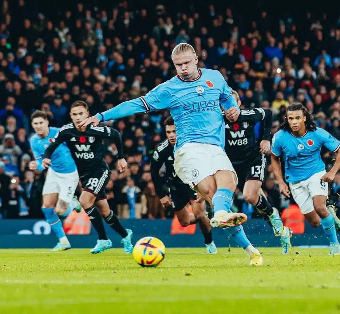 ضمن منافسات الجولة الثالثة من منافسات كأس الرابطة الإنجليزية 2022-2023..اليكم تشكيلة مانشستر سيتي وتشيلسي في كأس الرابطة الإنجليزية