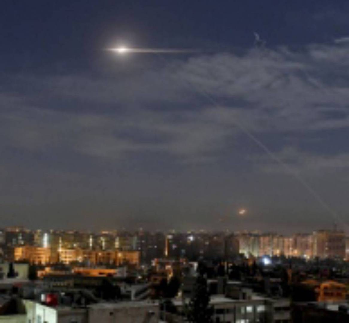 انفجارات عنيفة تهز العاصمة السورية دمشق