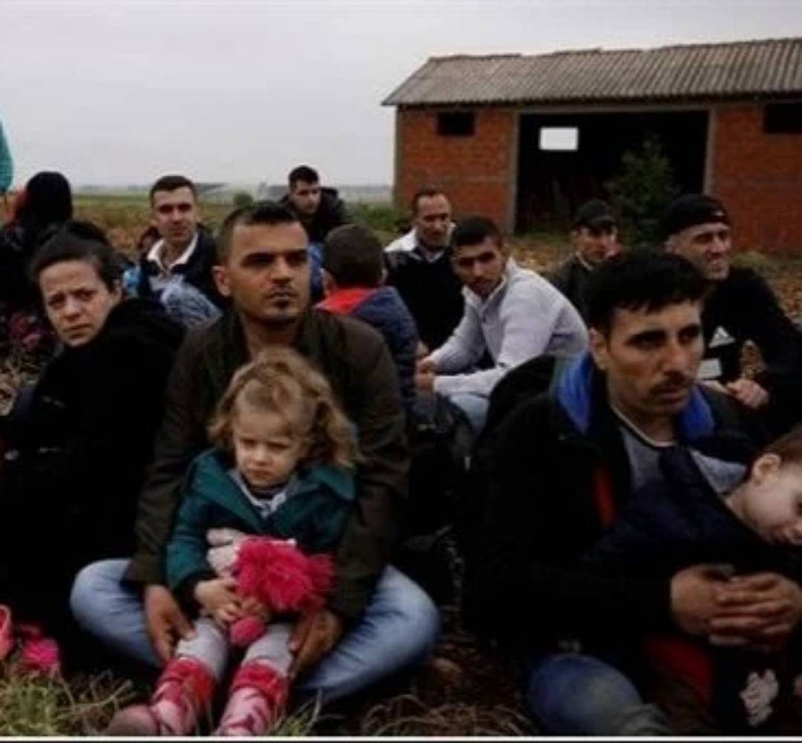 750 عبر 3 نقاط حدودية..تفاصيل إعادة دفعة جديدة من اللاجئين السوريين بلبنان لبلادهم