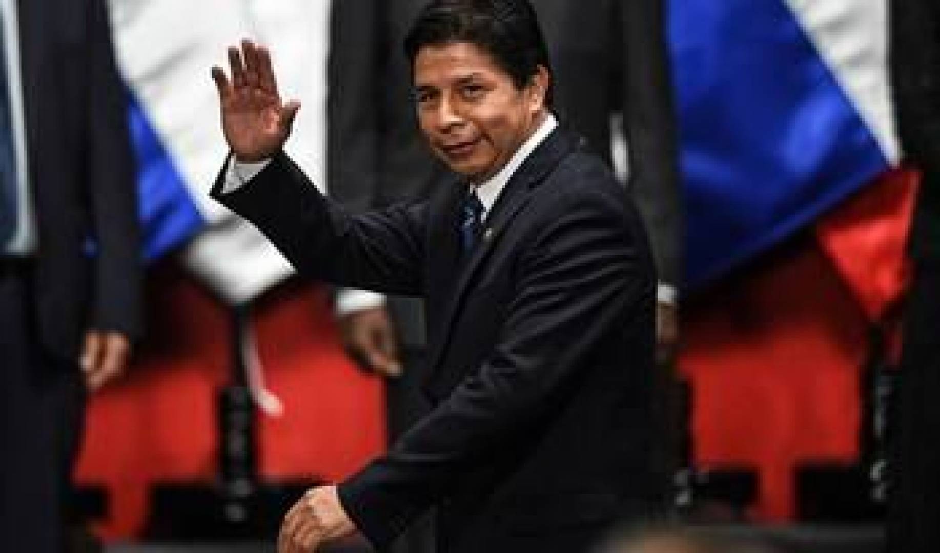 كاستيو: لن أتخلى عن وظائفي السامية والمقدسة كرئيس لبيرو