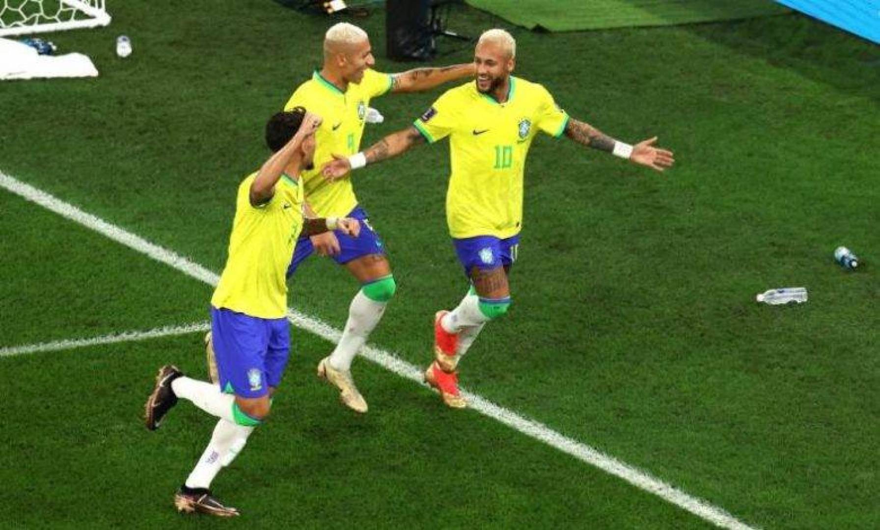 شاهد بالفيديو نتائج وملخص وأهداف مباريات الأثنين 5/ 12/ 2022 في ثمن نهائي كأس العالم