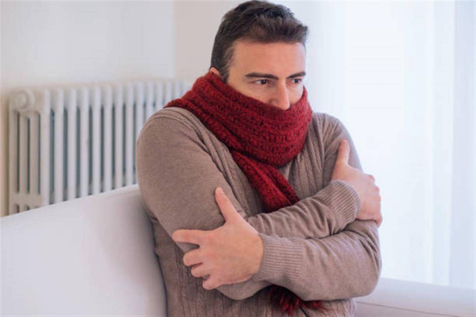 الاسباب التي تجعل بعض الناس يشعرون بالبرودة أكثر من غيرهم