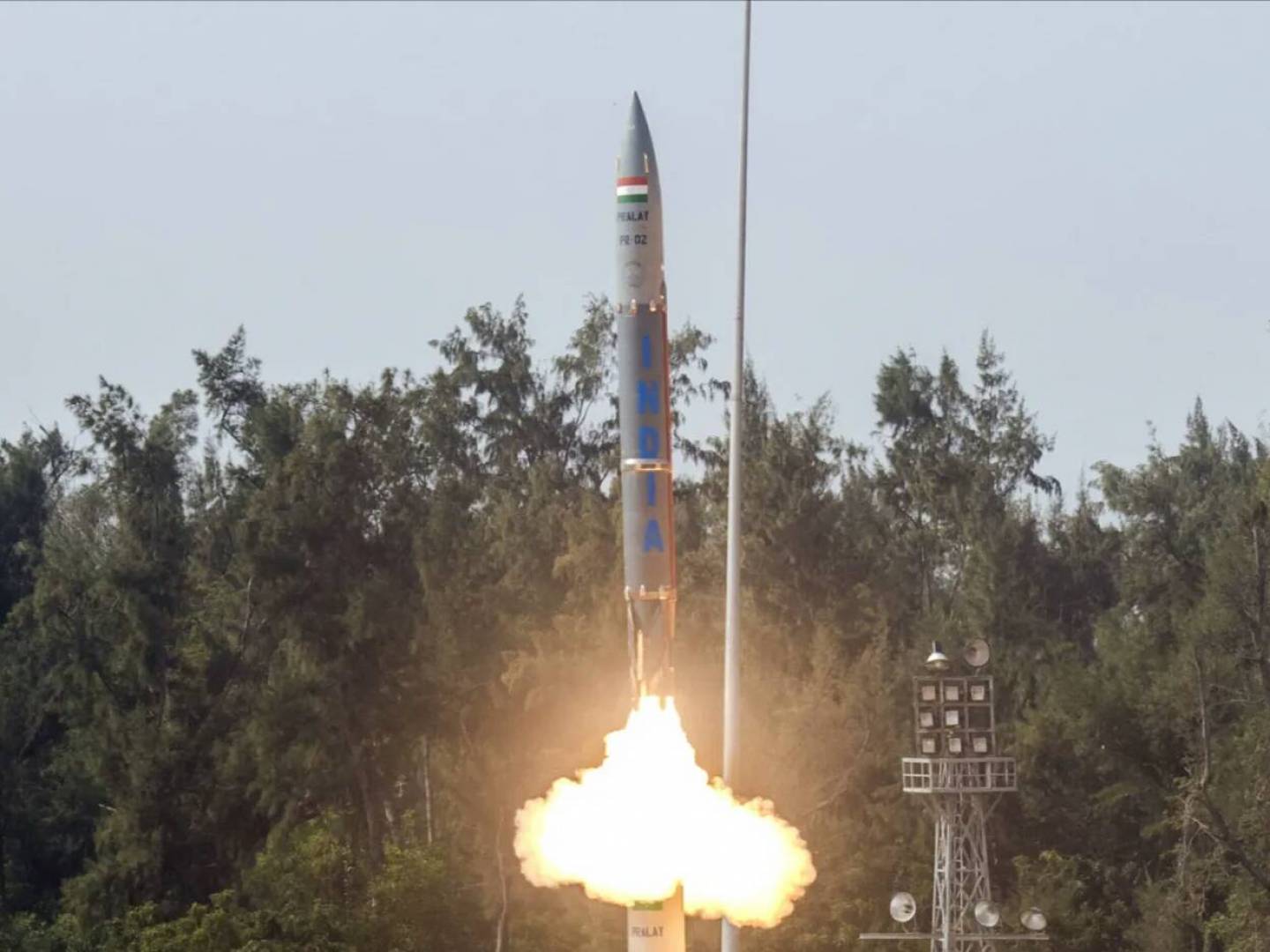 الجيش الهندي يتسلح بصاروخ Pralay الباليستي التكتيكي