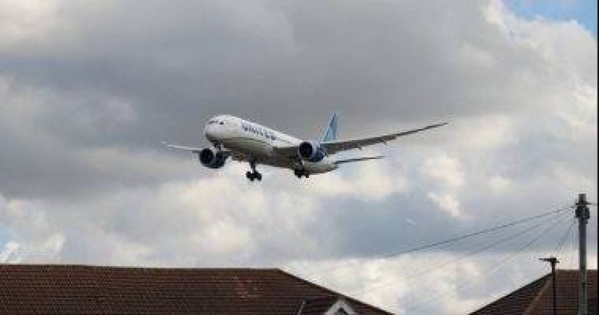 تطبيق نظام راداري جديد بالمطارات الأمريكية يجنب الطيارين الهبوط الخاطئ