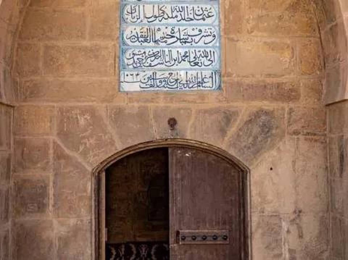 اكتشاف ( نقش الحقون ) في منطقة نجران السعودية .. إليك التفاصيل