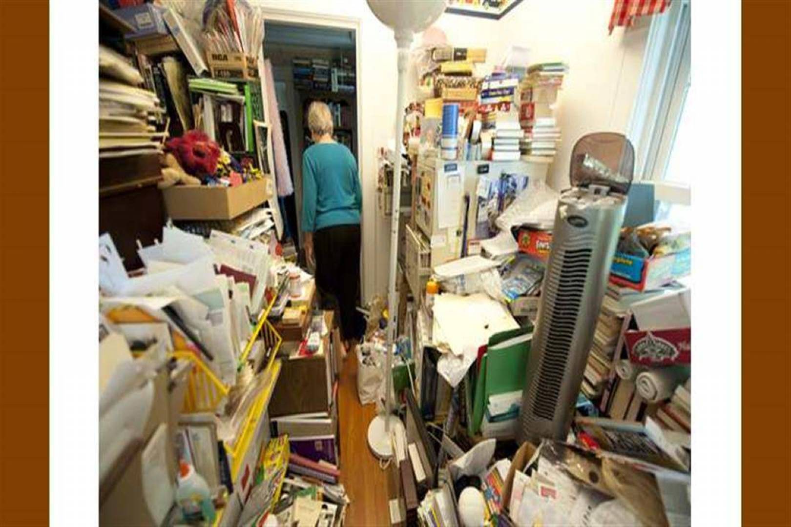 كل ما تريد معرفته عن اضطراب الاكتناز القهري